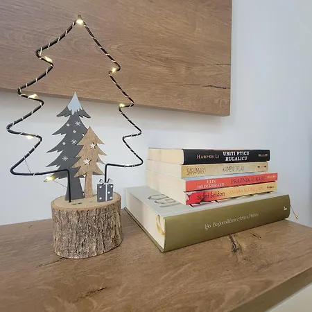 Apartament Goldview *